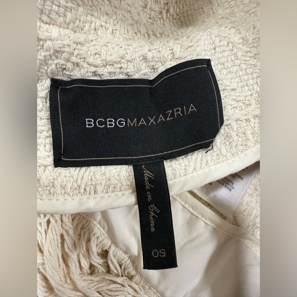 BCBGMaxAzria Cream Poncho with Brown Pockets - Picture 6 of 6
